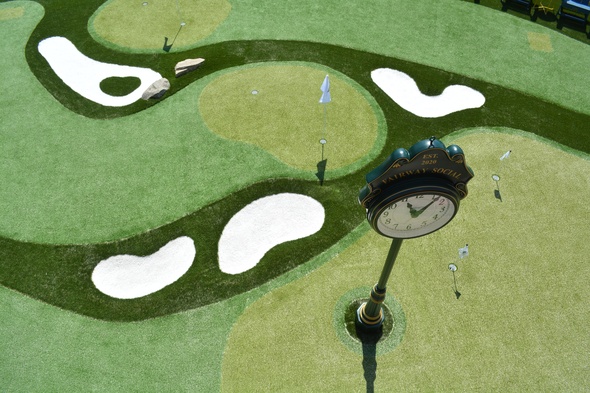 San Francisco Synthetic grass golf course with sand traps and golfers